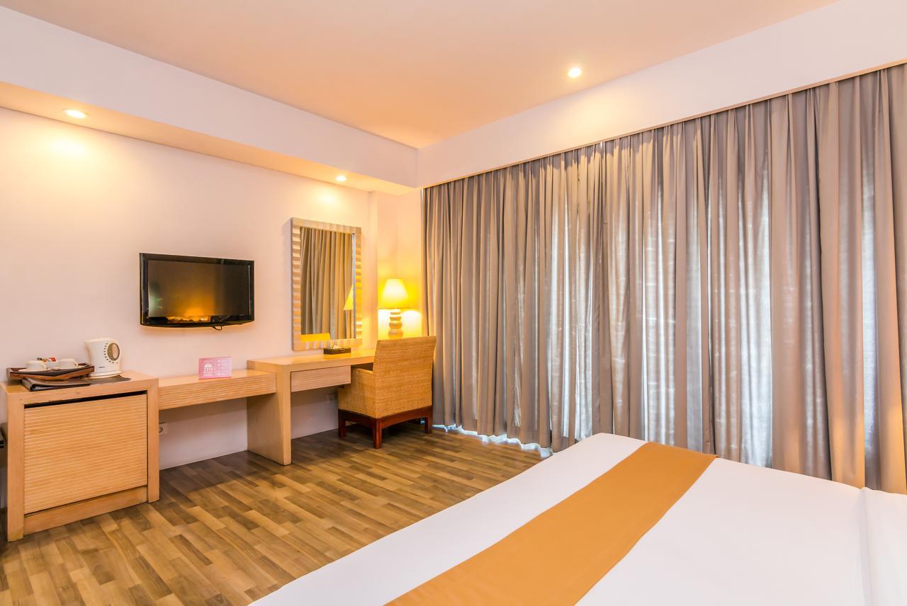 Zen Premium Uluwatu Complex Hotel Exterior photo