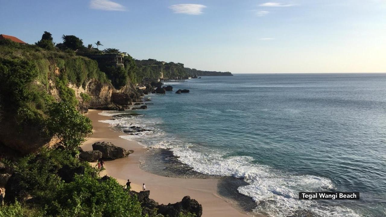 Zen Premium Uluwatu Complex Hotel Exterior photo